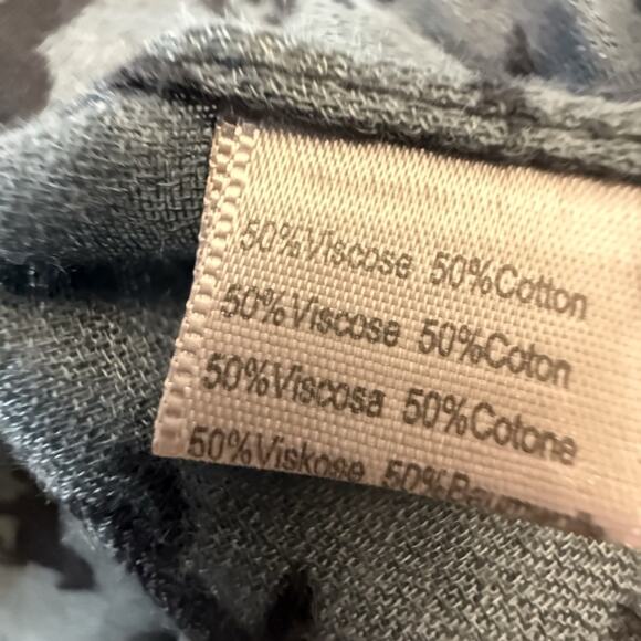 Semi-Sheer Soft Viscose Horse Print Rectangle Scarf Shawl Gray Black Western - Picture 9 of 9